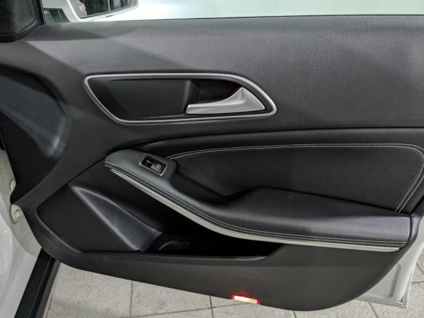 Mercedes-Benz GLA I (X156) с пробегом 2015 года, цена 1 690 000 рублей, 133527 км, внедорожник, Автокод Объявления