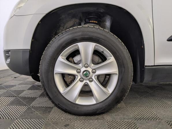 Skoda Yeti I с пробегом 2012 года, цена 1 200 000 рублей, 85025 км, внедорожник, Автокод Объявления