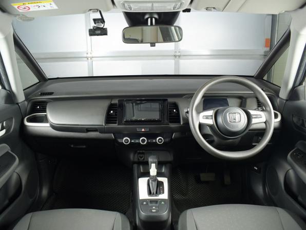 Honda Fit IV с пробегом 2022 года, цена 1 349 995 рублей, 55681 км, хэтчбек, Автокод Объявления