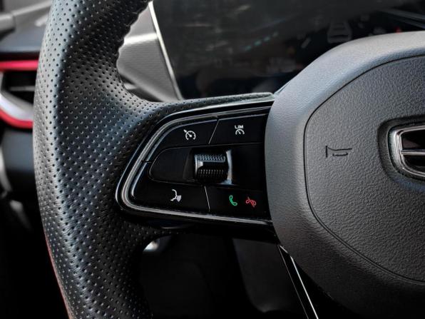 Geely Coolray I Рестайлинг с пробегом 2024 года, цена 2 120 000 рублей, 33270 км, внедорожник, Автокод Объявления