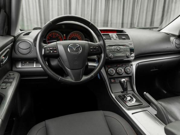 Mazda 6 II (GH) Рестайлинг с пробегом 2010 года, цена 930 000 рублей, 245084 км, седан, Автокод Объявления