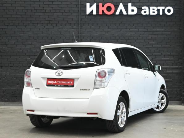 Toyota Verso I с пробегом 2011 года, цена 1 030 000 рублей, 210021 км, компактвэн, Автокод Объявления