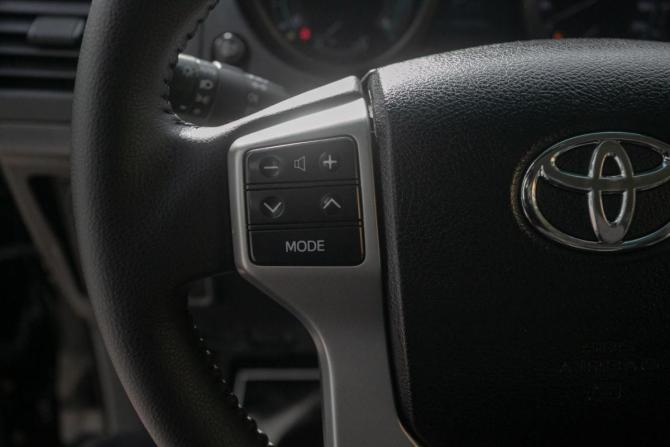 Toyota Land Cruiser Prado 150 Series с пробегом 2013 года, цена 2 845 000 рублей, 160000 км, внедорожник, Автокод Объявления