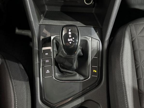 Volkswagen Tiguan II Рестайлинг с пробегом 2021 года, цена 2 455 000 рублей, 75204 км, внедорожник, Автокод Объявления