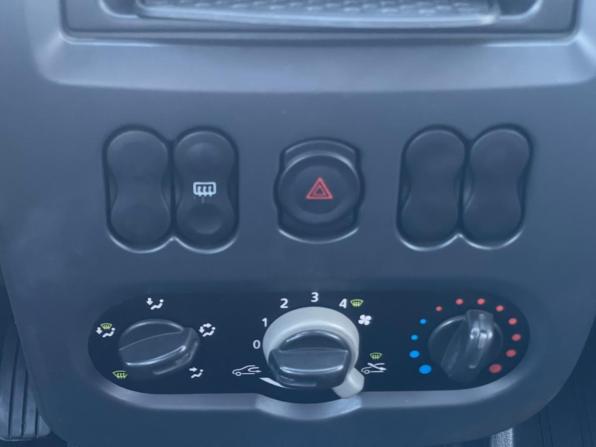 Renault Logan I Рестайлинг с пробегом 2011 года, цена 567 000 рублей, 93157 км, седан, Автокод Объявления