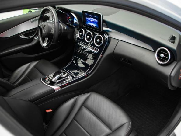 Mercedes-Benz C-Класс IV (W205) с пробегом 2015 года, цена 2 675 000 рублей, 58023 км, седан, Автокод Объявления