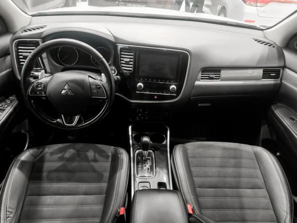 Mitsubishi Outlander III Рестайлинг 3 с пробегом 2021 года, цена 2 990 000 рублей, 74183 км, внедорожник, Автокод Объявления