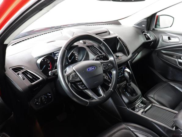 Ford Kuga II Рестайлинг с пробегом 2016 года, цена 1 260 000 рублей, 217600 км, внедорожник, Автокод Объявления