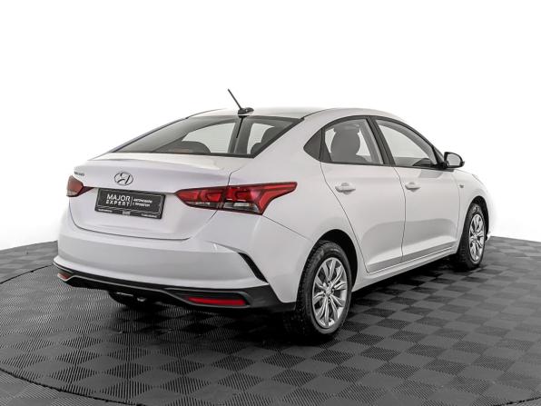 Hyundai Solaris II Рестайлинг с пробегом 2022 года, цена 1 690 000 рублей, 49356 км, седан, Автокод Объявления