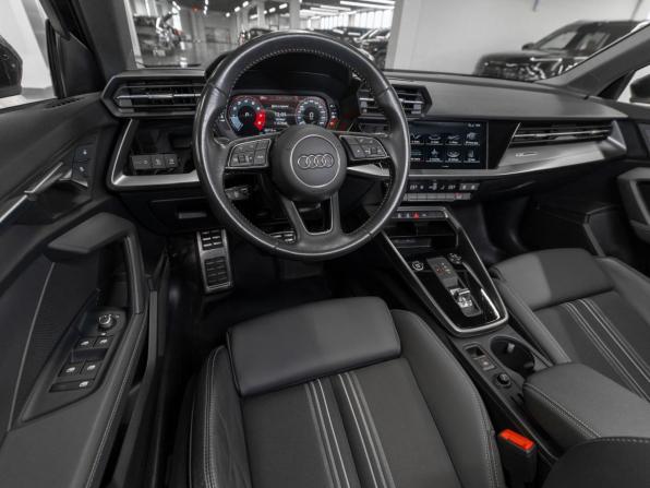 Audi A3 IV (8Y) с пробегом 2021 года, цена 2 880 000 рублей, 66648 км, хэтчбек, Автокод Объявления