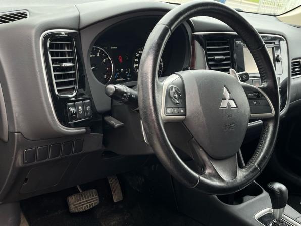 Mitsubishi Outlander III с пробегом 2012 года, цена 1 140 000 рублей, 209584 км, внедорожник, Автокод Объявления