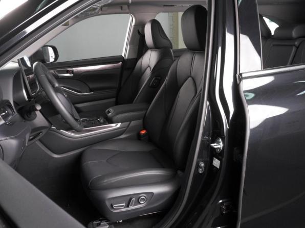 Toyota Highlander IV (XU70) с пробегом 2025 года, цена 5 770 000 рублей, 44 км, внедорожник, Автокод Объявления
