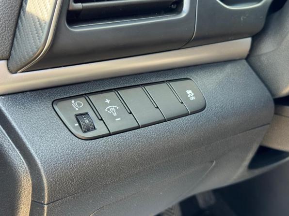 Hyundai Elantra VI (AD) Рестайлинг с пробегом 2020 года, цена 1 370 000 рублей, 160000 км, седан, Автокод Объявления