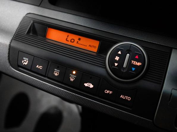 Honda Freed I с пробегом 2010 года, цена 989 000 рублей, 151125 км, компактвэн, Автокод Объявления
