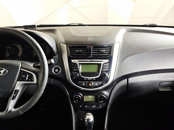 Hyundai Solaris I с пробегом 2011 года, цена 597 000 рублей, 280630 км, хэтчбек, Автокод Объявления