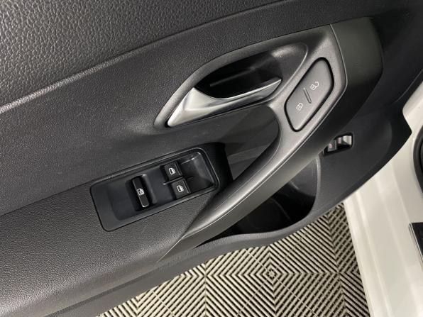 Volkswagen Polo V с пробегом 2013 года, цена 830 000 рублей, 111456 км, седан, Автокод Объявления