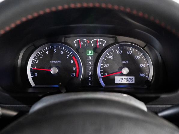 Suzuki Jimny III Рестайлинг 2 с пробегом 2013 года, цена 975 000 рублей, 127005 км, внедорожник, Автокод Объявления