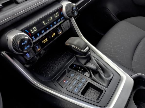 Toyota RAV4 V (XA50) с пробегом 2020 года, цена 3 350 000 рублей, 90485 км, внедорожник, Автокод Объявления