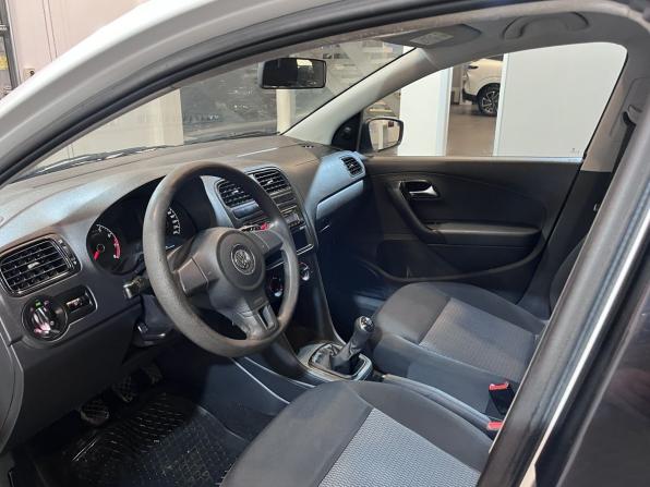 Volkswagen Polo V с пробегом 2015 года, цена 820 000 рублей, 190617 км, седан, Автокод Объявления