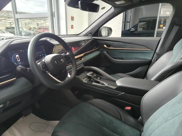 Geely Monjaro I с пробегом 2023 года, цена 3 270 000 рублей, 17800 км, внедорожник, Автокод Объявления