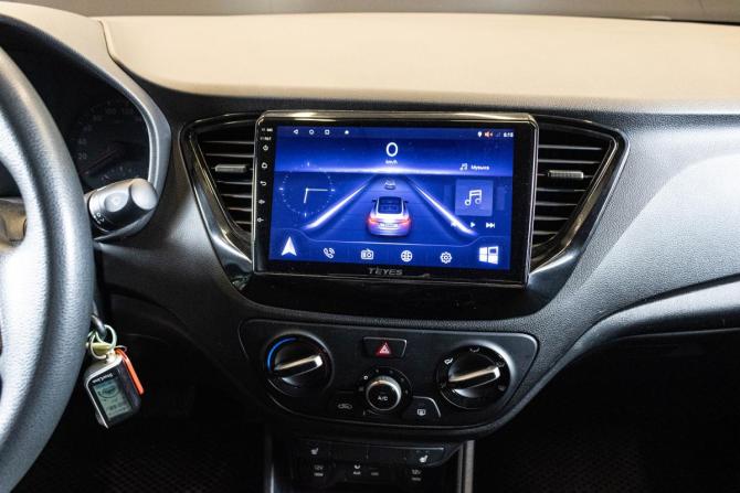 Hyundai Solaris II с пробегом 2017 года, цена 1 399 000 рублей, 108732 км, седан, Автокод Объявления