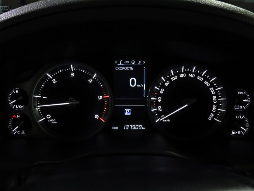 Toyota Land Cruiser 200 Series Рестайлинг 2 Москва  - изображение 16