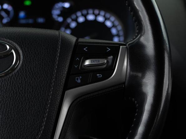 Toyota Land Cruiser Prado 150 Series Рестайлинг 3 с пробегом 2021 года, цена 7 348 055 рублей, 70001 км, внедорожник, Автокод Объявления
