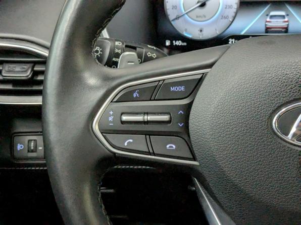 Hyundai Santa Fe IV Рестайлинг с пробегом 2022 года, цена 4 165 000 рублей, 36618 км, внедорожник, Автокод Объявления