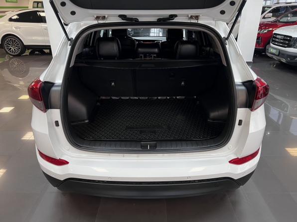 Hyundai Tucson III с пробегом 2015 года, цена 1 945 000 рублей, 112435 км, внедорожник, Автокод Объявления