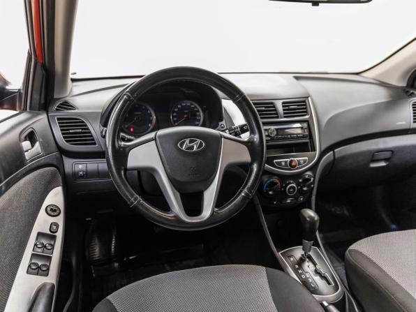 Hyundai Solaris I с пробегом 2012 года, цена 835 000 рублей, 156400 км, седан, Автокод Объявления