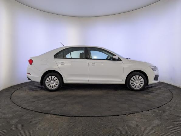 Skoda Rapid II с пробегом 2021 года, цена 1 450 000 рублей, 143273 км, лифтбек, Автокод Объявления