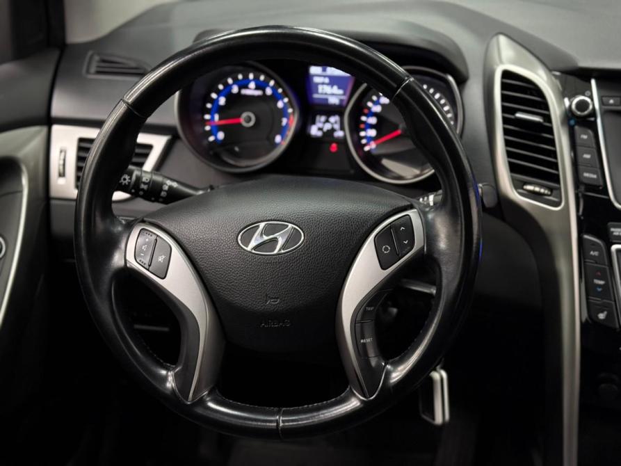 Hyundai i30 II Казань  - изображение 9