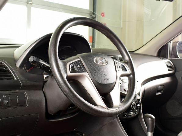 Hyundai Solaris I с пробегом 2013 года, цена 689 999 рублей, 276132 км, седан, Автокод Объявления