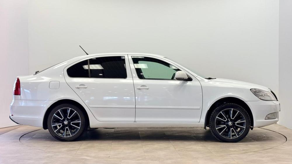 Skoda Octavia II (A5) Рестайлинг Киров  - изображение 5