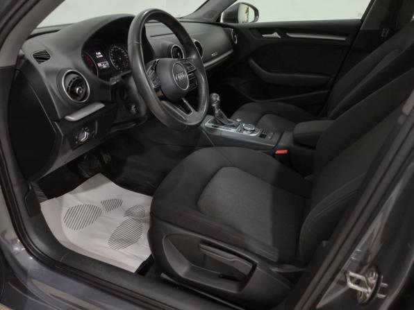 Audi A3 III (8V) Рестайлинг с пробегом 2018 года, цена 2 100 000 рублей, 89323 км, седан, Автокод Объявления