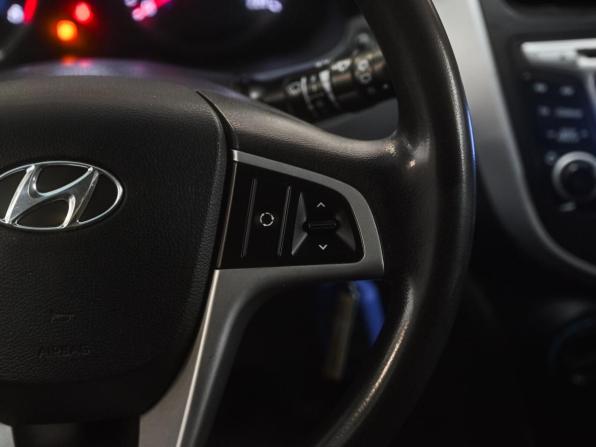 Hyundai Solaris I Рестайлинг с пробегом 2014 года, цена 809 000 рублей, 167000 км, хэтчбек, Автокод Объявления