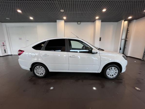 Lada (ВАЗ) Granta I Рестайлинг с пробегом 2024 года, цена 825 000 рублей, 64102 км, лифтбек, Автокод Объявления