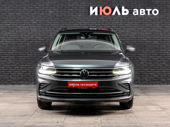Volkswagen Tiguan II Рестайлинг с пробегом 2021 года, цена 2 790 000 рублей, 89423 км, внедорожник, Автокод Объявления
