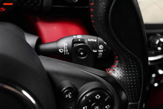 Mini Hatch III (F55/F56) с пробегом 2016 года, цена 2 399 000 рублей, 57120 км, хэтчбек, Автокод Объявления