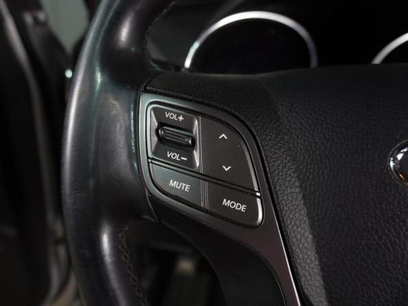 Hyundai Santa Fe III с пробегом 2012 года, цена 1 389 000 рублей, 160115 км, внедорожник, Автокод Объявления