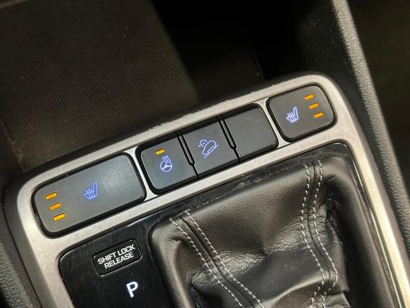 Hyundai Creta I с пробегом 2017 года, цена 1 370 000 рублей, 201362 км, внедорожник, Автокод Объявления
