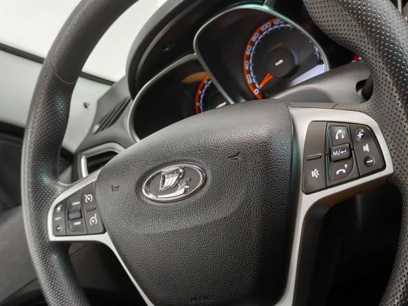 Lada (ВАЗ) Vesta I с пробегом 2018 года, цена 994 000 рублей, 124665 км, универсал, Автокод Объявления
