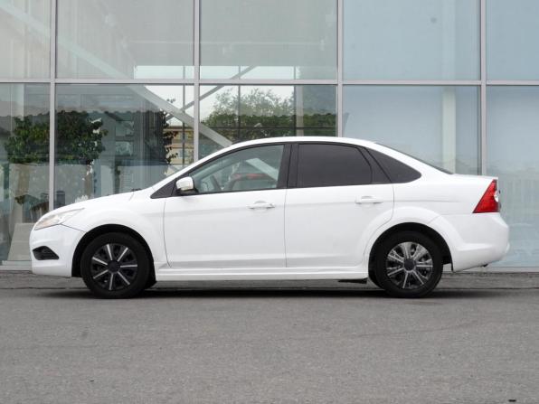 Ford Focus II Рестайлинг с пробегом 2010 года, цена 330 000 рублей, 267011 км, седан, Автокод Объявления
