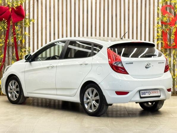 Hyundai Solaris I с пробегом 2013 года, цена 795 000 рублей, 187000 км, хэтчбек, Автокод Объявления