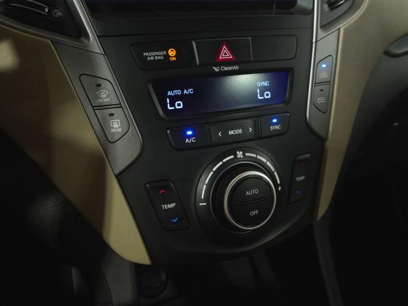 Hyundai Santa Fe III Рестайлинг с пробегом 2017 года, цена 2 289 000 рублей, 167740 км, внедорожник, Автокод Объявления