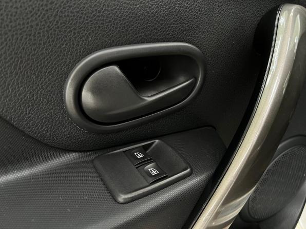 Renault Logan II Рестайлинг с пробегом 2021 года, цена 1 180 000 рублей, 99409 км, седан, Автокод Объявления