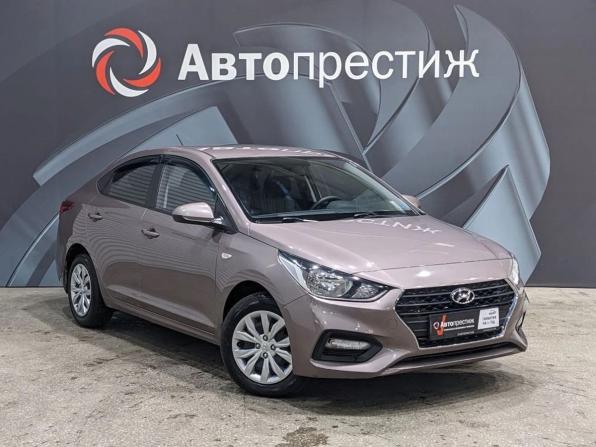 Hyundai Solaris II с пробегом 2018 года, цена 1 175 000 рублей, 121000 км, седан, Автокод Объявления