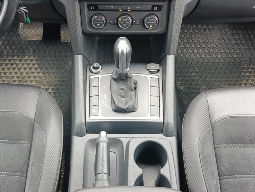 Volkswagen Amarok I Рестайлинг Санкт-Петербург  - изображение 17