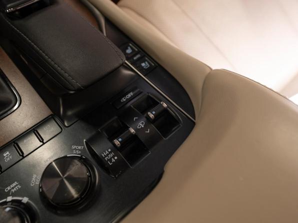 Lexus LX III Рестайлинг 2 с пробегом 2016 года, цена 6 400 000 рублей, 173896 км, внедорожник, Автокод Объявления