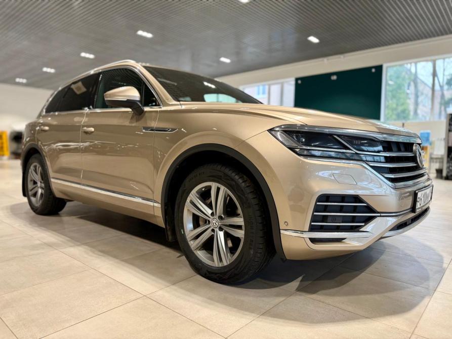Volkswagen Touareg III Великий Новгород  - изображение 1